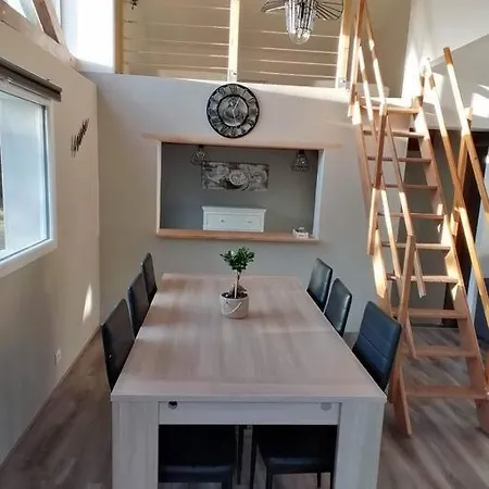 Holiday home Cocon Entre Et Nature *